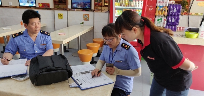 加强校园及周边食品安全检查